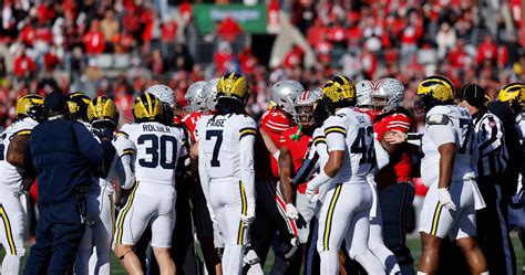Video: Ohio State, Michigan Players Fight on Field After Wolverines ...
