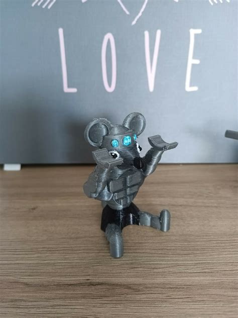 Free STL file Muscle Mice "Ninju" - Pen holder - inspired to Demon ...