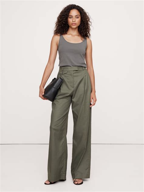 Carmel Pleated Wide-Leg Pant | Banana Republic