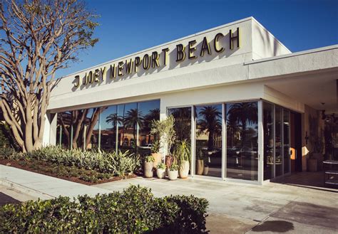 JOEY Restaurant Newport Beach — Peregrine Retail Design Manufacturing