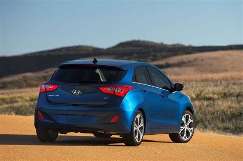 2015 Hyundai Elantra Photos: Interior, Exterior, and Videos