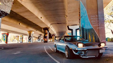 Getting to Know Faye Hadley of "All Girls Garage": Old Toyotas, Chickens, and Makeup Tutorials