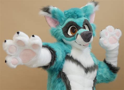 Commission your Fursuit – lemonbrat