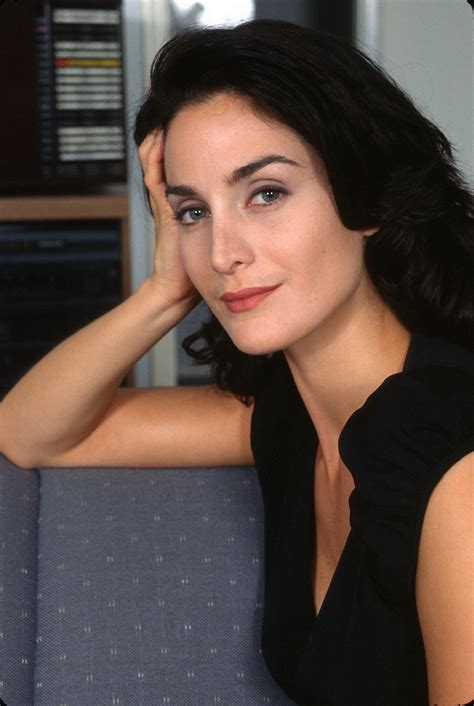 Carrie Anne Moss 2009