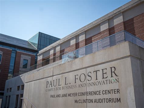 Earn a business minor over the summer: Business school to launch BASE program - The Baylor Lariat