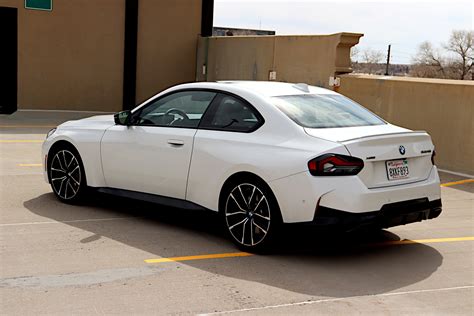 Review: 2022 BMW M240i brings a 2 for the 2 in 22