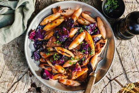Winter-Schupfnudelpfanne mit Rotkohl und Mock Duck · Eat this!