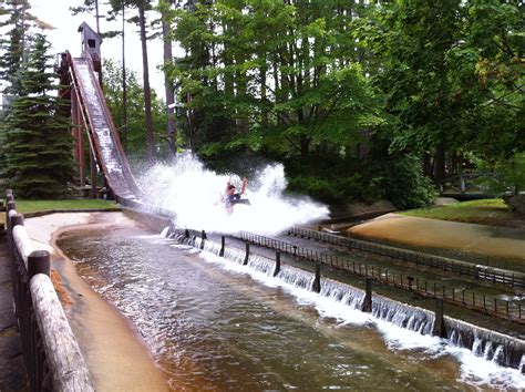 Canobie Lake Park - Policy Pond Saw Mill Log Flume Ride