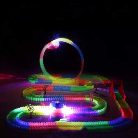 Magic tracks - 366 pieces- 18 feet track -Bend Flex & Glow Racetrack w ...