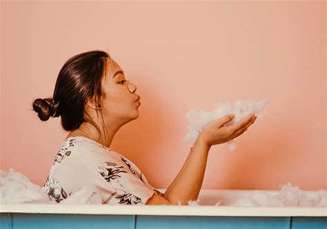 What is bubble bath? Know 5 Amazing Health Benefits of Bubble Bath in ...