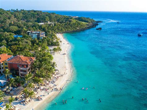How To Make The Most Of A Vacation In Roatán | Islands