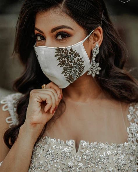 Real Brides Who Wore Customised Wedding Masks To Their Intimate Wedding