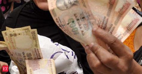 500 and Rs 1,000 notes: Old note deposits in banks to be allowed only ...