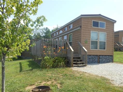 YOGI BEAR'S JELLYSTONE PARK AT LAKE MONROE (Bloomington) - Campground ...