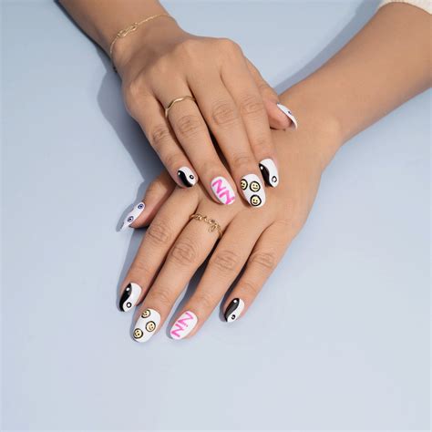 Designer Evil Eye Artificial Fake Nails Set – Nailknack