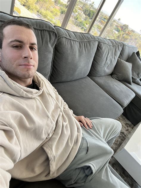 Daily Shreds on Twitter: "Need a seat? https://t.co/7zlWyyOcaF" / Twitter