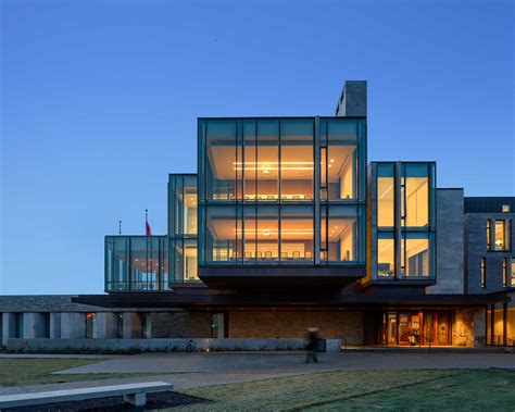 西安大略大学Ivey Business School-创建于1922年的加拿大顶级商学院 – 加拿大多伦多新飞扬留学
