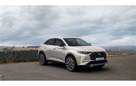 ENTHÜLLT: NEUAUFLAGE DES DS 7 FEIERT WELTPREMIERE | DS Automobiles ...