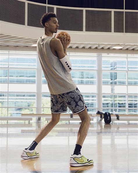 Nike G.T. Hustle 2 Basketball Shoes. Nike UK