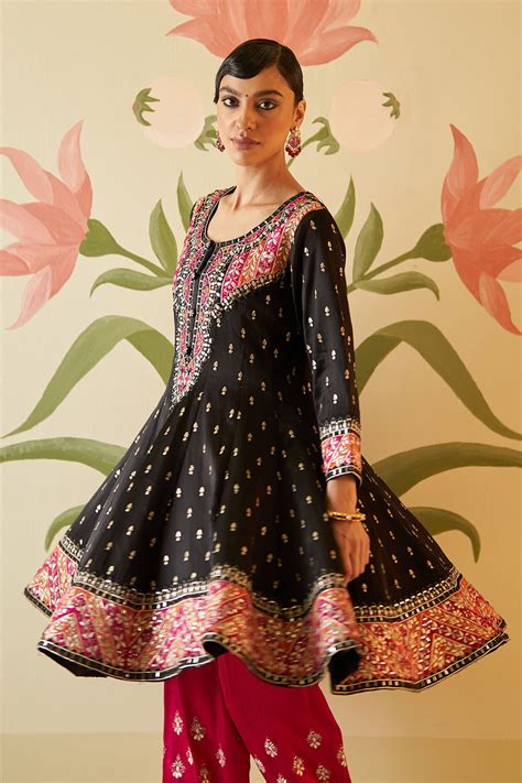 BLACK SATIN SILK ANARKALI SET – angadsinghofficial.com