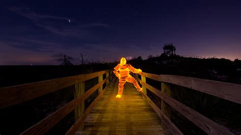 How to Light Paint an Illuminated Being