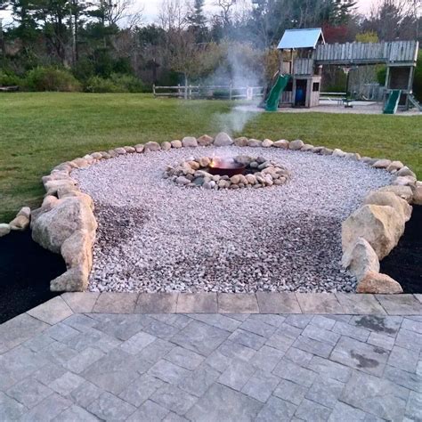 How to build a fire pit area with river rock – Artofit