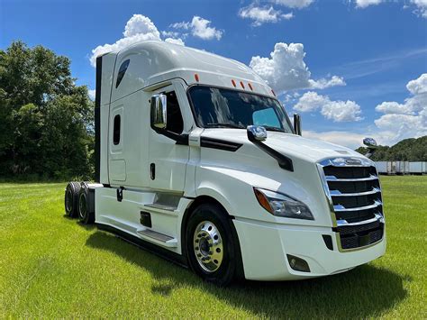 2024 Freightliner Cascadia