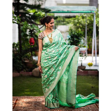 CHAMUNDA BANARASI SAREE – Bashobyila