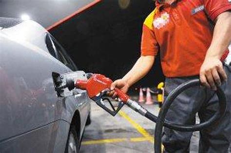 国内成品油将迎第24轮调价 92号汽油每升涨4分 | 每日经济网