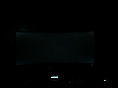 Alienware M18 Backlight Bleed 的图像结果