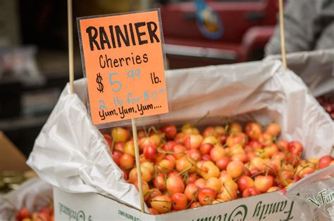 Redmond Saturday Market - Experience Redmond