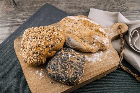 Ground Flaxseed vs Flaxseed Meal: Difference and Comparison