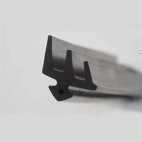 Rubber Profiles - Synthetic Rubber Sheet Manufacturer from Mumbai