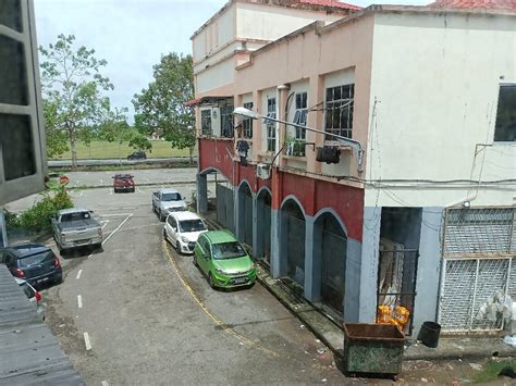PAVILION INN (Miri, Sarawak) - Lodge Reviews, Photos, Rate Comparison ...