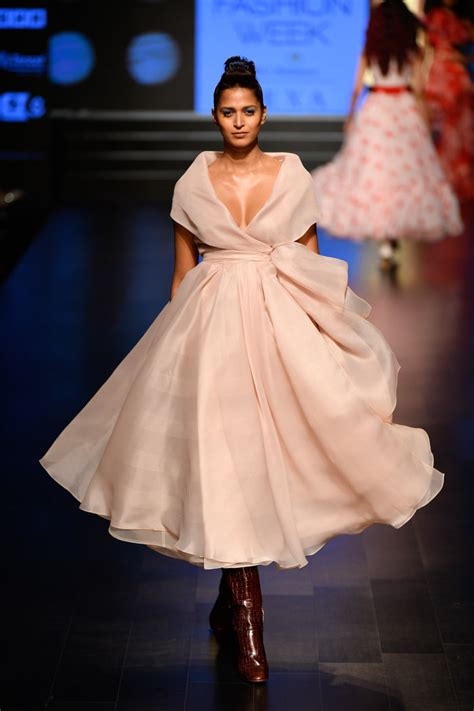 BestSellers – Gauri and Nainika