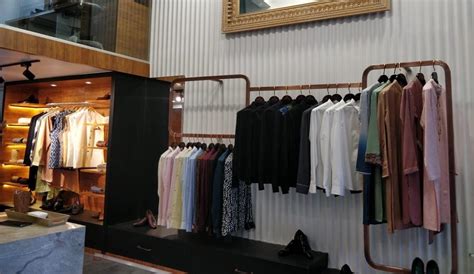 Gentlemen, The Suit Story Is All You Need for A Chic Wardrobe ...