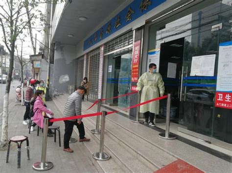 荆州区社保服务中心业务办理和疫情防控两不误-新闻中心-荆州新闻网