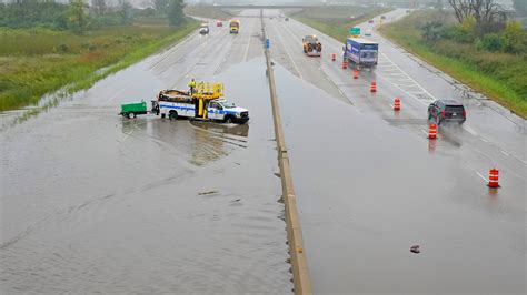 Wet weather, rain, flooding drench Milwaukee, southeast Wisconsin