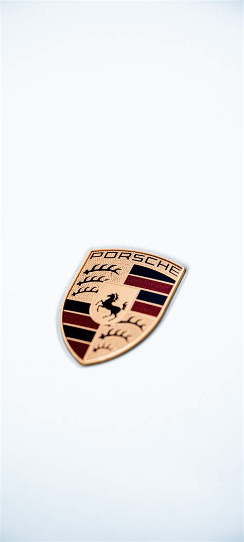 Эмблема Porsche, на белом фоне, логотип Обои 1080x2400 Samsung Galaxy A51, S21, A71, A31 ...