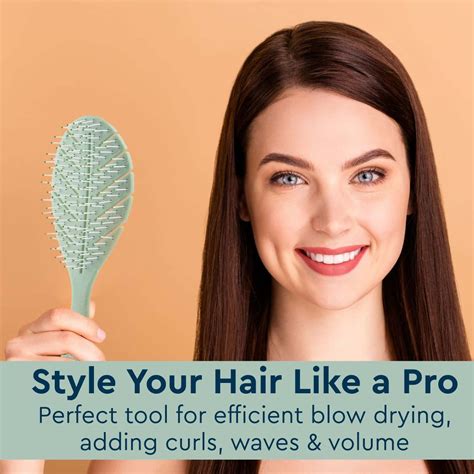 Buy GUBB FRENCH HUES VENT LEAF BRUSH Online & Get Upto 60% OFF at PharmEasy