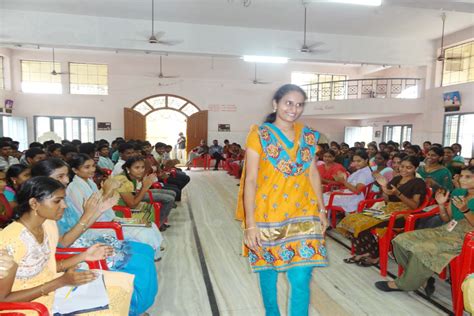 Pragna Spoken English Institute in Ganesh chowk, Landmark : Near Rythu ...