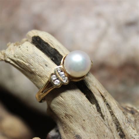 1950's Vintage 14k Solid Gold Pearl & Diamond Ring 3.6 Grams Size 6 ...