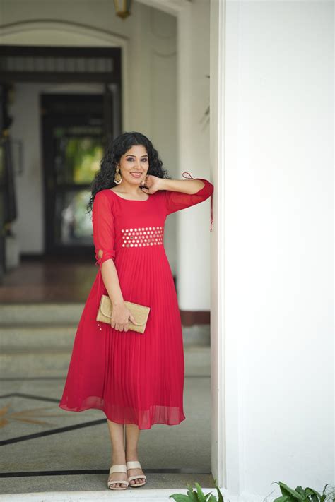 Red blooming georgette Aline kurti with mirror embroidery ...