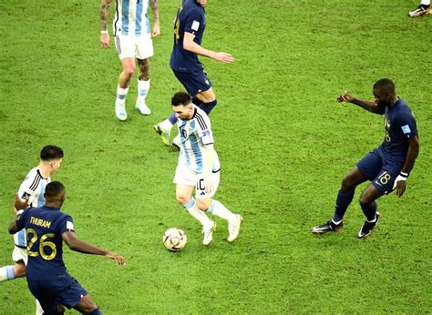:Lusail:Argentina's Lionel Messi,controls the ball during the World Cup ...