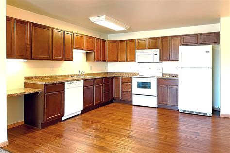 Gateway Apartments - Minot, ND 58701 | ApartmentGuide.com