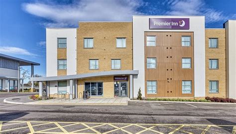 PREMIER INN BUCKINGHAM HOTEL - Hotel Reviews, Photos, Rate Comparison ...