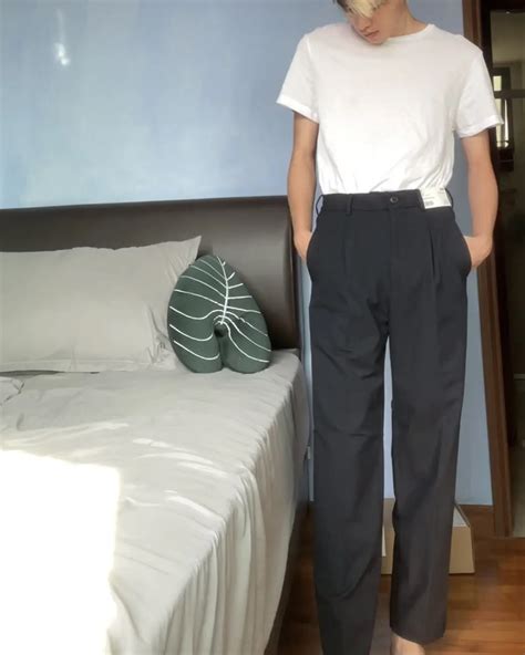 WOMEN vs MEN’s pleated pants from uniqlo 👀 | Gallery posted by ...