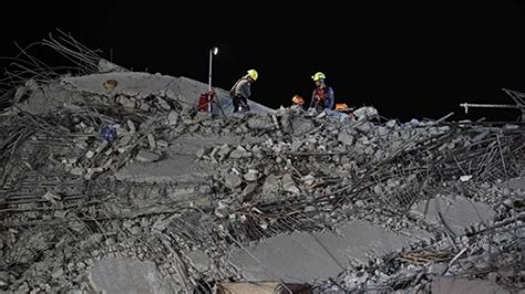 The Fallout from 7.7 Magnitude Earthquake: Only One Skyscraper, Being ...