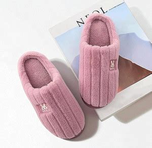 WOLVESDEN Women Flip Flops - Buy WOLVESDEN Women Flip Flops Online at ...