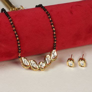 Traditional Kundan Women Mangalsutra